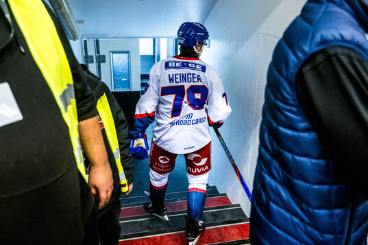 IK Oskarshamns Evan Weinger får matchstraff