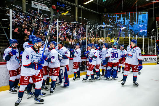 Oskarshamns spelare jublar