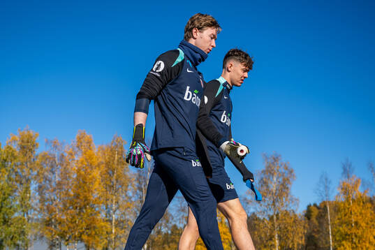 Goalkeeper Mathias Dyngeland and Jørgen Strand Larsen of