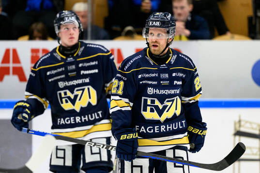 HV71s Mattias Tedenby deppar