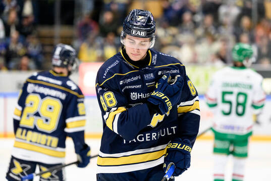 HV71s Herman Träff deppar
