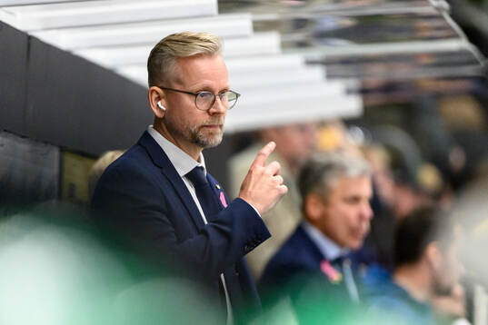 HV71s assisterande tränare Johan Davidsson