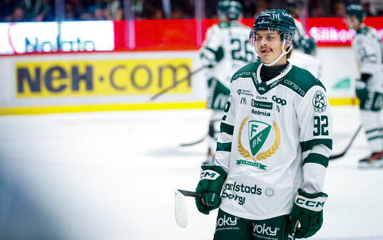 Färjestads Lucas Forsell deppar