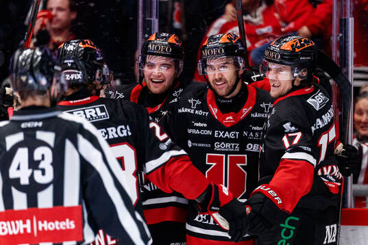 Örebros Ludvig Larsson jublar