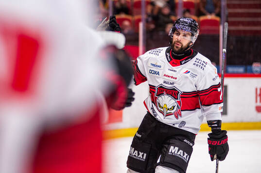 Malmö Redhawks Robin Hanzl jublar