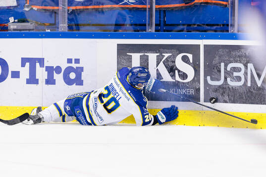 Leksands Axel Rindell faller
