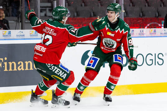 Frölundas Max Friberg jublar
