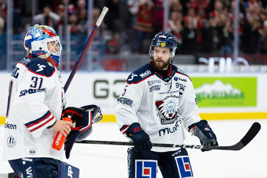 Linköpings målvakt Jesper Myrenberg och Oscar Fantenberg