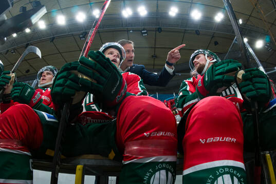 Frölundas Arttu Ruotsalainen, Max Friberg, tränare Roger