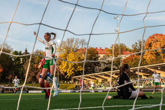 Hammarbys Ellen Wangerheim jublar