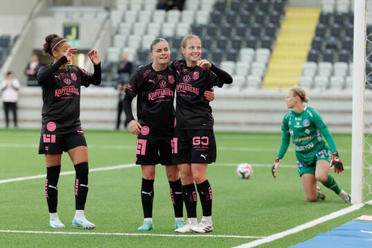 Häckens Felicia Schröder, Hanna Wijk och Anna Anvegård