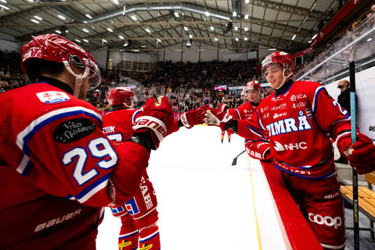 Timrås Oliver Johansson jublar