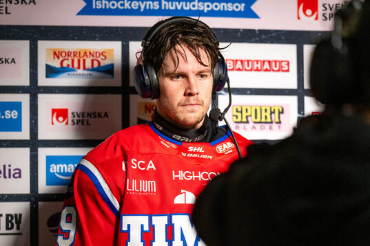 Timrås Filip Hållander i tv intervju