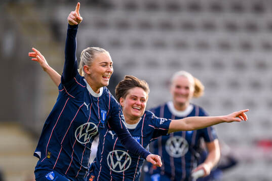 Malmö FFs Beatrice Persson jublar