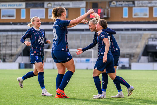 Malmö FFs Beatrice Persson jublar