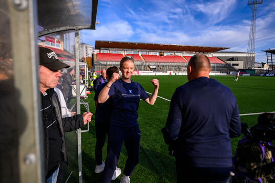 Malmö FFs ledarstab jublar