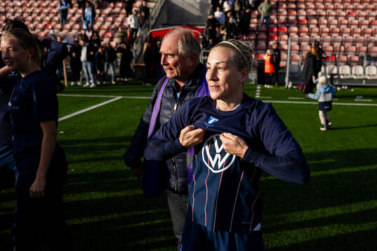 Malmö FFs Mia Persson jublar över avancemanget till