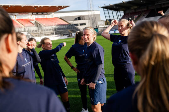 Malmö FFs Amanda Kander jublar över avancemanget till