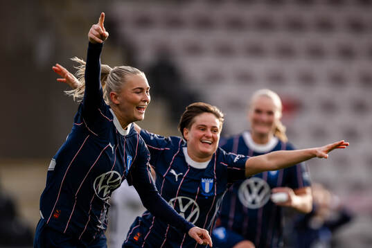 Malmö FFs Beatrice Persson jublar