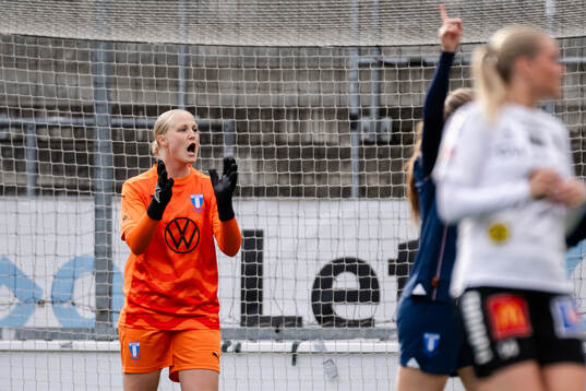 Malmö FFs målvakt Kathrine Østergaard Larsen