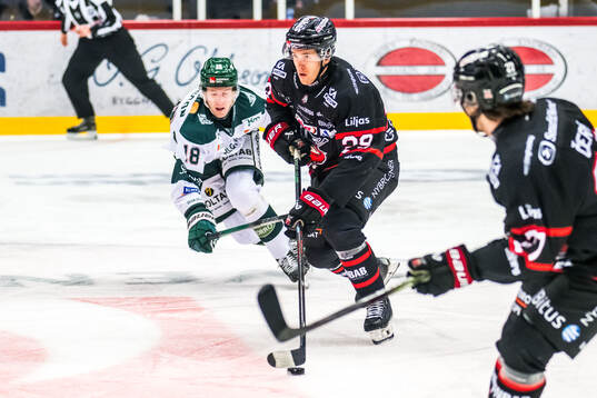 Tingsryds Jacob Svensson och Nybros Louis Boudon