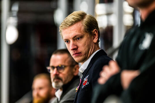 Nybros assisterande tränare Hampus Sylvegård
