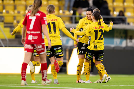 Elfsborgs Izabella Bergström jublar