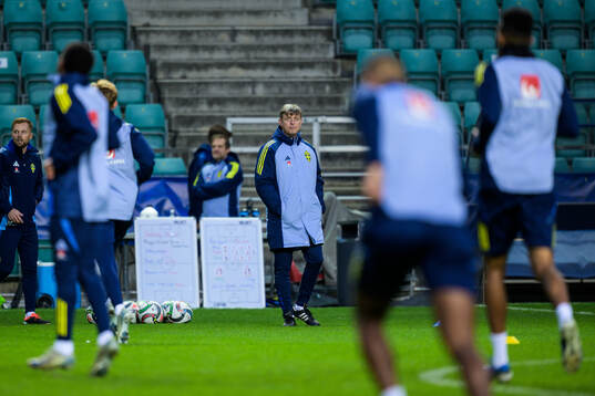 Head coach Jon Dahl Tomasson of the Swedish men's national