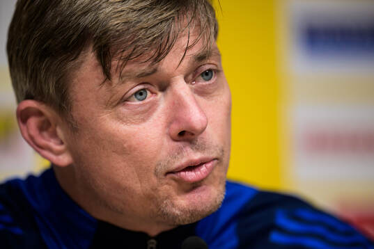 Head coach Jon Dahl Tomasson of the Swedish men's national