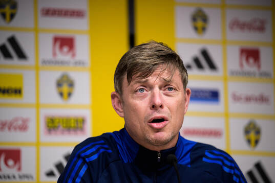 Head coach Jon Dahl Tomasson of the Swedish men's national