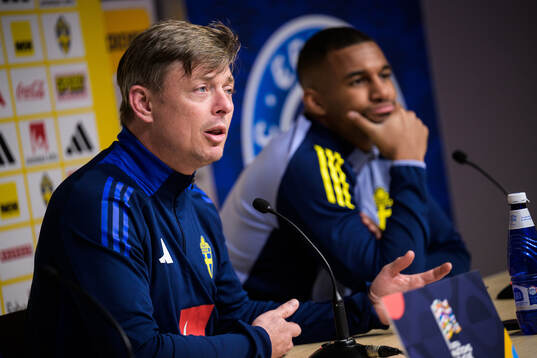 Head coach Jon Dahl Tomasson of the Swedish men's national