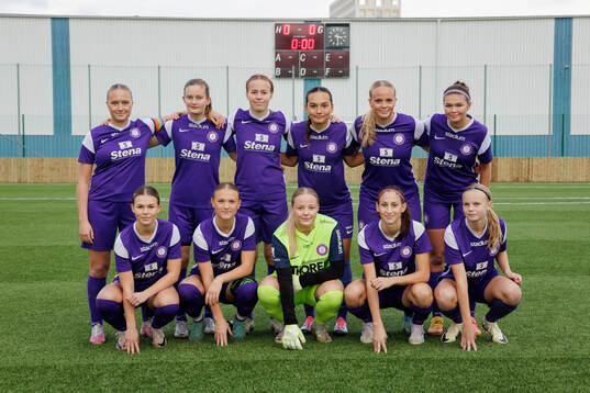 Jitex startelva poserer för en lagbild
