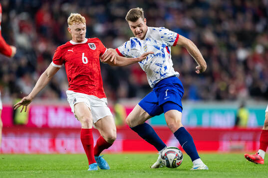 Nicolas Seiwald of Austria and Alexander Sørloth of Norway