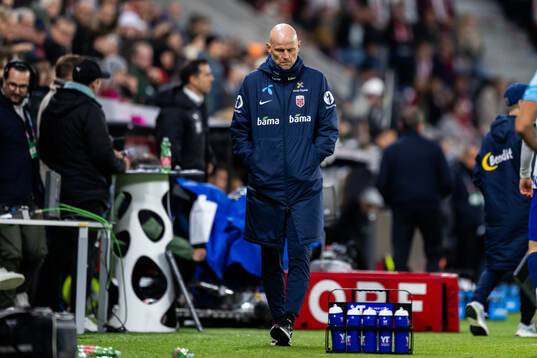 Head coach Ståle Solbakken of Norway