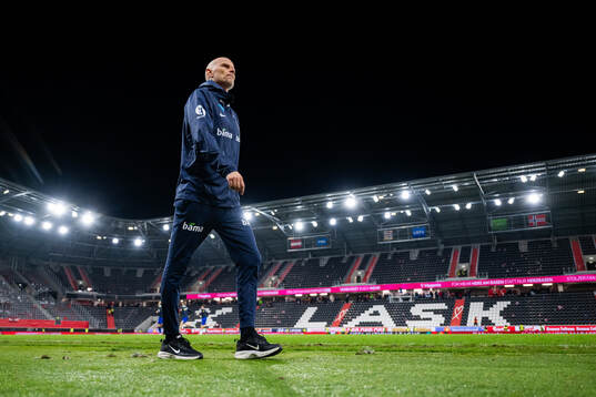 Head coach Ståle Solbakken of Norway