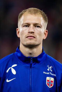 Andreas Hanche-Olsen of Norway line up