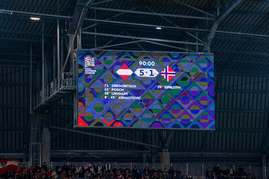 The scoreboard shows the final result