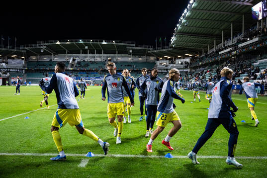 Viktor Gyökeres and Sebastian Nanasi of Sweden