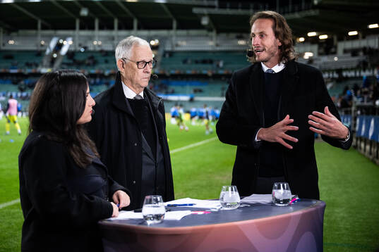 TV-presenter Jennifer Kücükaslan with experts  Lars