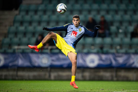 Yasin Ayari of Sweden