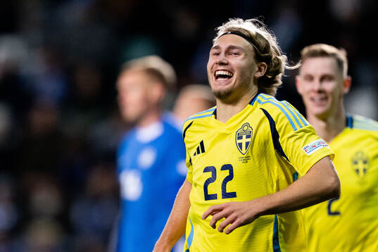 Sebastian Nanasi of Sweden celebrates