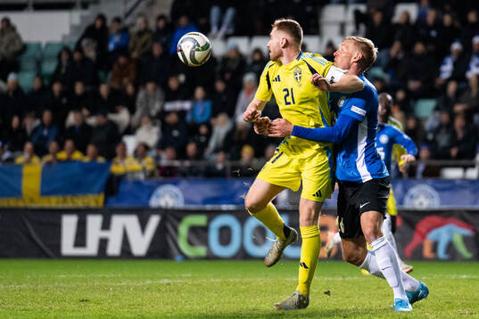 Dejan Kulusevski of Sweden and Jonas Tamm of Estonia