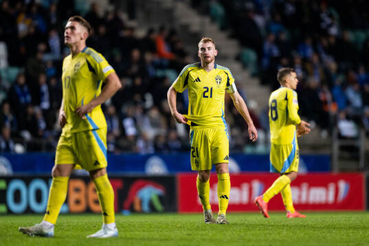 Viktor Gyökeres, Dejan Kulusevski and Yasin Ayari of Sweden