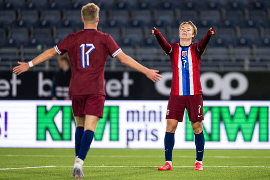 Andreas Schjelderup of Norway celebrates