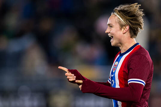 Andreas Schjelderup of Norway celebrates