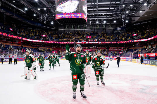 Henrik Björklund of Färjestad celebrates