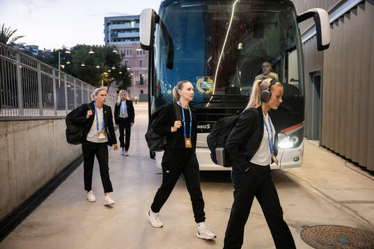 Players of Hammarby arrives