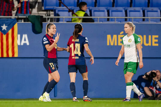 Alexia Putellas of Barcelona celebrates the 3-0 goal