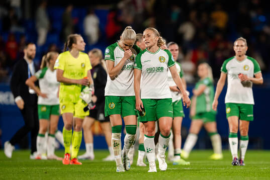 Alice Carlsson and Ellen Gibson of Hammarby look dejected
