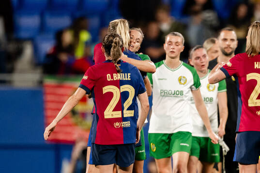 Fridolina Rolfö of Barcelona and Jonna Andersson of